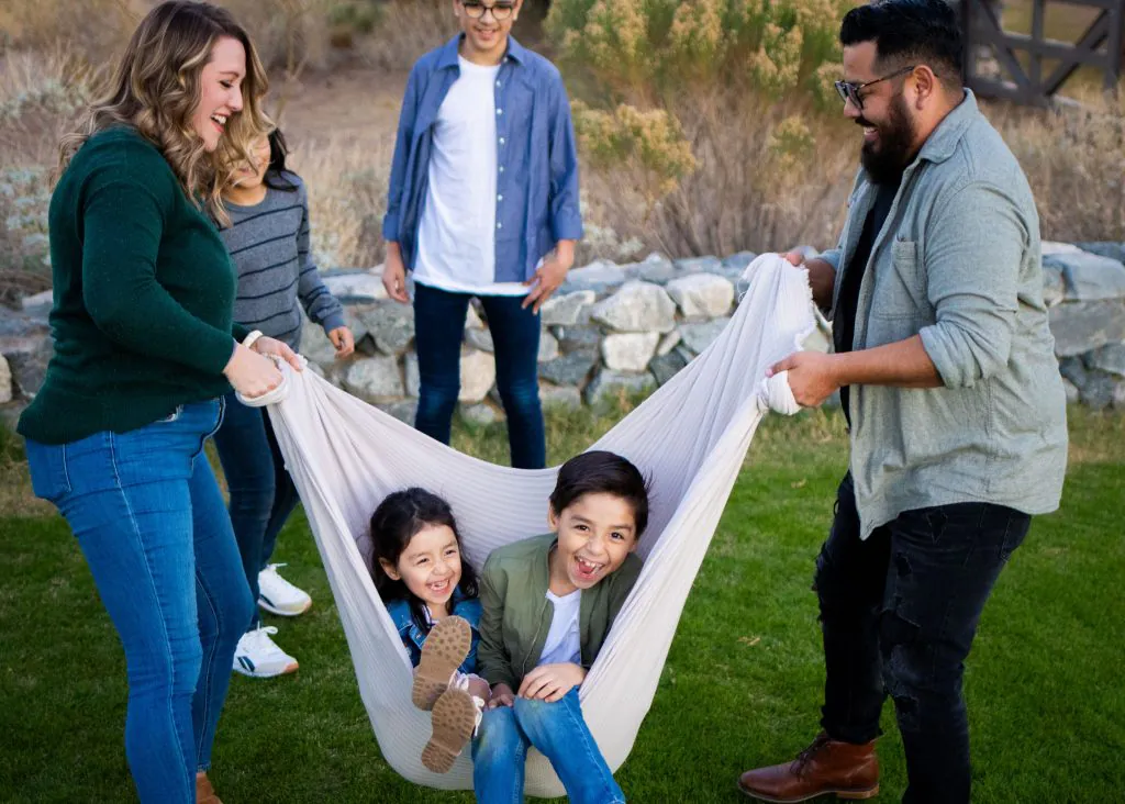 Fun Outdoor Family Photo Shoot