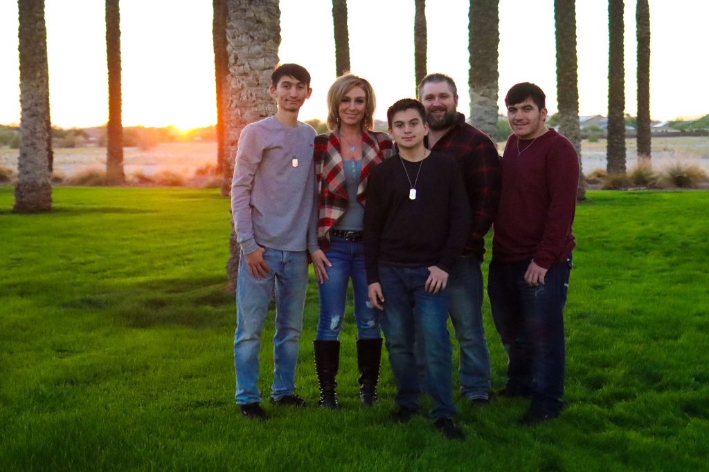 Family Photo Session in jeans