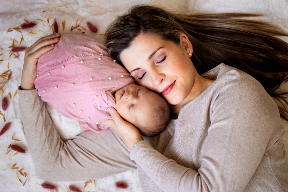 What to Wear for New Born Photos