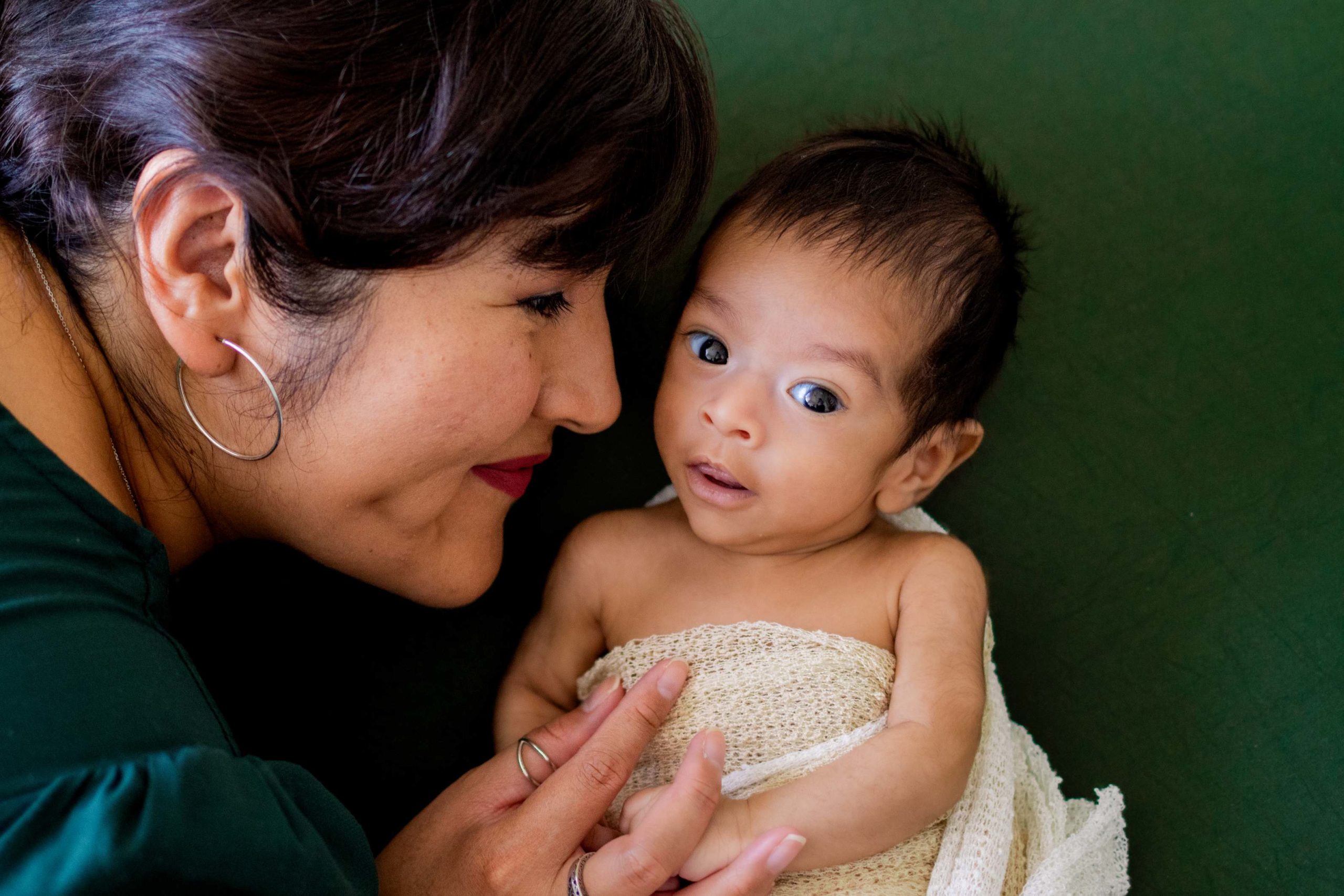 Roman newborn session 12 scaled